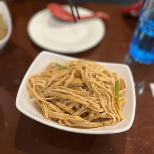 Thin sliced Tofu Noodles in Hot Oil