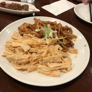 Marinated Thin Sliced Pork Ear