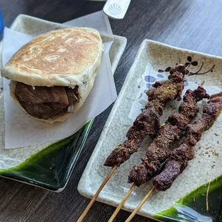 Marinated Beef Flatbread