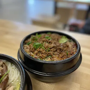 Beef rice noodle