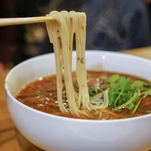 Spicy Tingly Beef Rice Noodles in Soup - IG: @nelson_eats