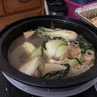 Baby Bok Choy with Garlic Wine Sauce