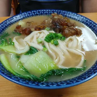 C3. Traditional Beef Tendon Noodle Soup