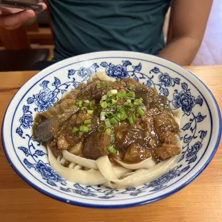 D7. Noodle with Minced Pork and Eggplant Sauce