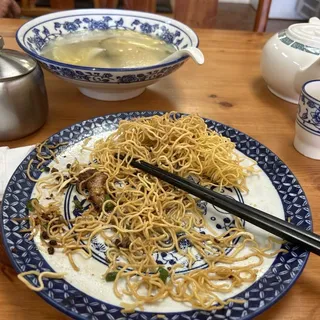 G7. Pork with Beans Round Noodle