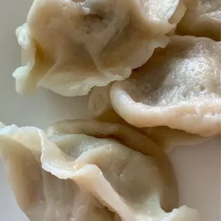 Boiled Dumplings with Minced Beef and Onion