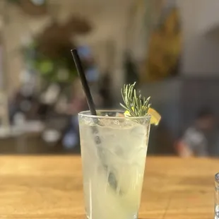 Rosemary Lemonade