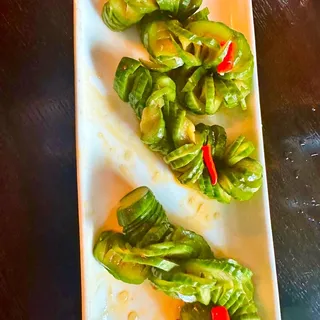 Hot and Sour Sliced Cucumber