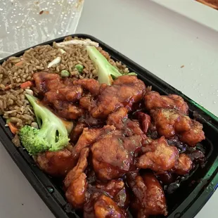 C18. General Tso&apos;s Chicken