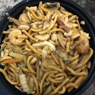 House Lo Mein