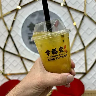 (4) Fresh Passion Fruit Refresher / Tea