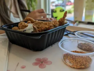 E T Tea & Popcorn Chicken