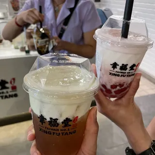 29.Lightly Roasted Oolong Tea With Cream Foam