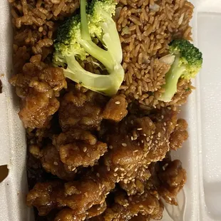 Sesame chicken lunch special