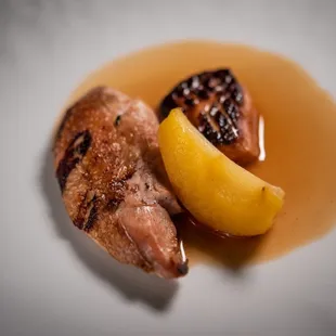 "FUERON FELICES Y COMIERON PERDICES"
partridge, foie, pear, jus
