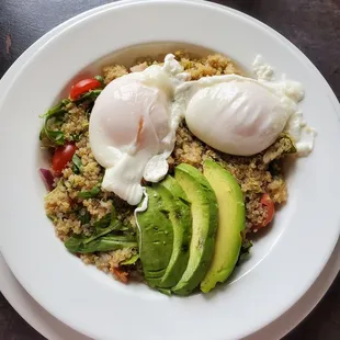 BLT quinoa bowl