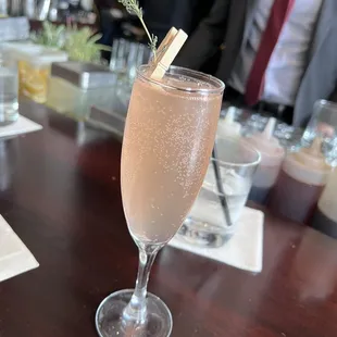 Prosecco cocktail