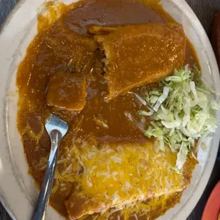 a plate of mexican food