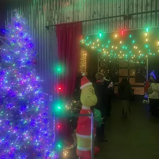 Thursday, 7 December 2023 at the Xmas Bar for a special Destination Cleveland event