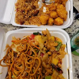 Chicken Lo Mein