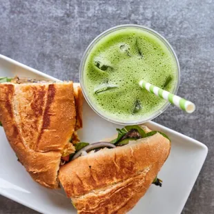 Veggie torta and green juice