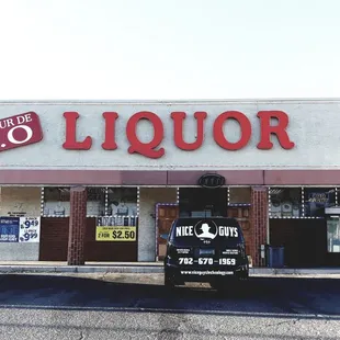 the front of a liquor shop