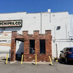 Storefront for Xochimilco