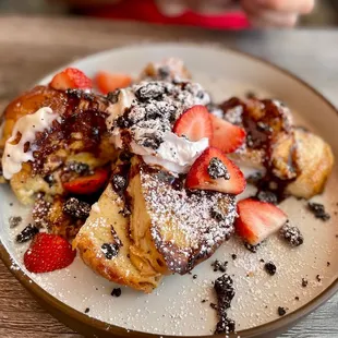 Oreo stuffed French toast