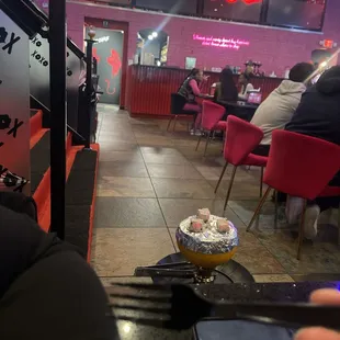 i don&apos;t know why my sister put her fork in the middle