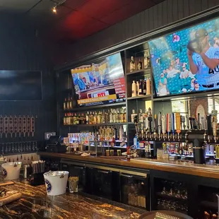 Bar and tvs