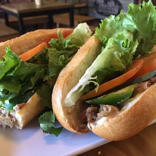 Grilled Chicken Banh Mi