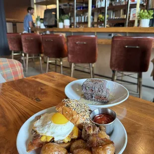 Breakfast Burger, Hong Kong French Toast