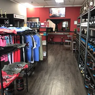 High-quality Supplements and high-quality apparel