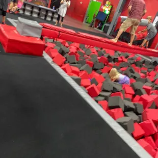 Same friend of management playing on equipment BAREFOOT.