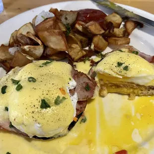 Eggs Benedict
