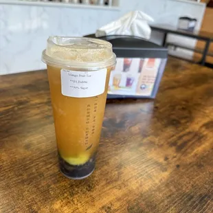 mango fruit tea with bubbles