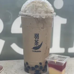 Coffee smoothie w/boba and mousse dessert