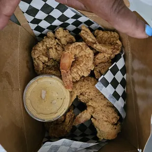 Fried lobster and prawns