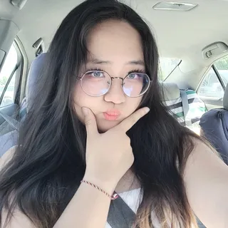 Sarah F.