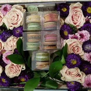Macarons &amp; Flowers, can't go wrong!
