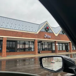 a view of the outside of the restaurant