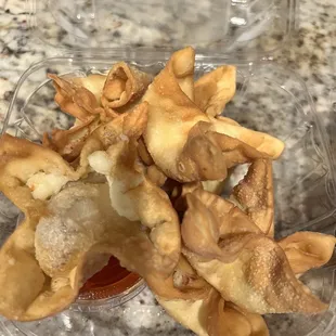 Crab wontons