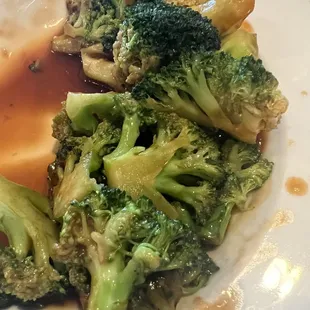 Broccoli in brown sauce