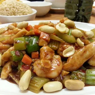 Shrimp & Chicken Pad Thai