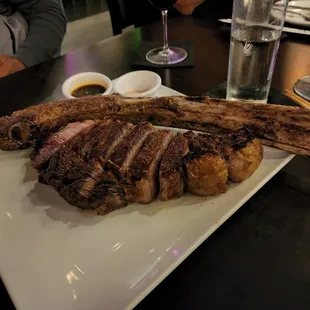 Tomahawk Steak