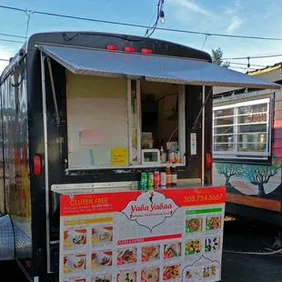 Lots of choices from an easy to read menu, much appreciated with rain splattered glasses, foggy from my mask.