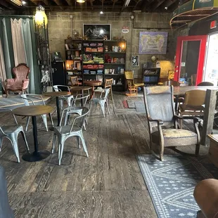 Great siding and working areas