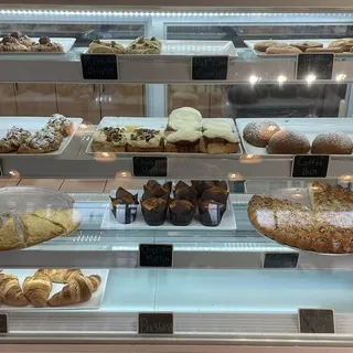 Croissant Collection