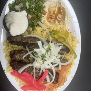 Kufta with tabouli and hummus