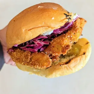 Israeli Hot Chicken Sandwich | Instagram: @telephonesmoothie